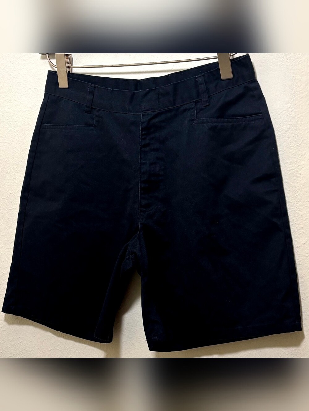 Cambridge Classics Youth's 18.5 Navy Uniform Shorts With A Hook-and-Bar Closure